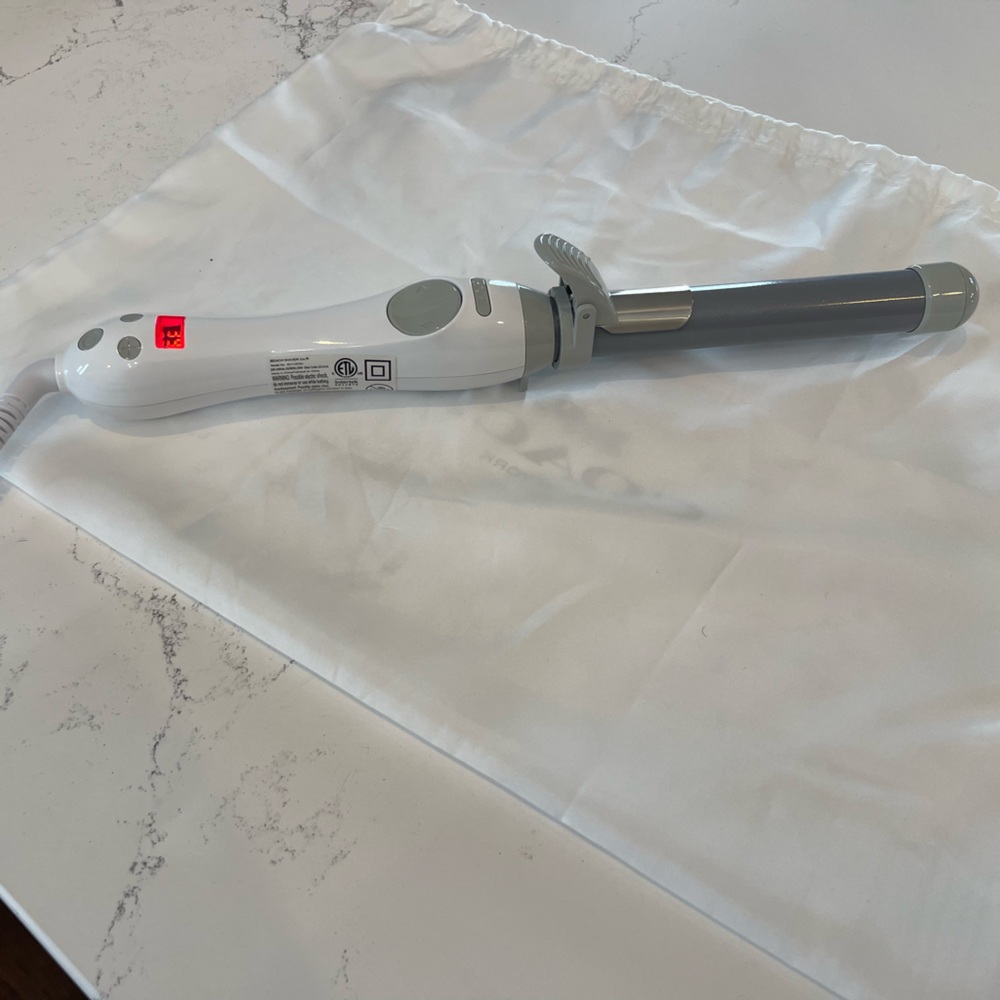 Beachwaver S1 curling iron